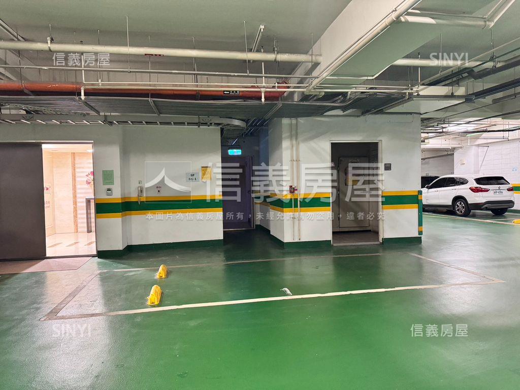 遠雄首席Ｂ１坡平車位房屋室內格局與周邊環境