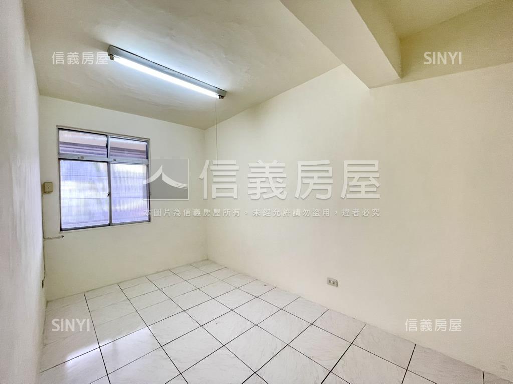 北區育德路大三房成家房屋室內格局與周邊環境