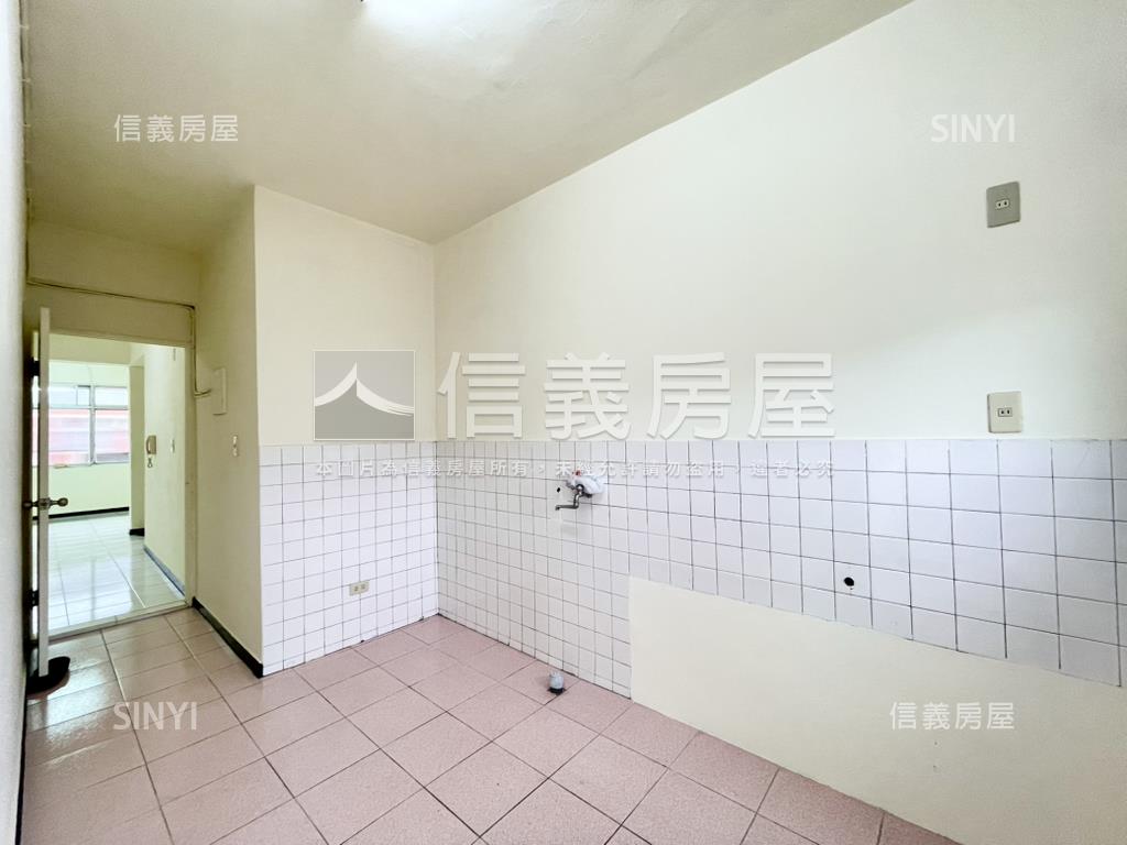 北區育德路大三房成家房屋室內格局與周邊環境