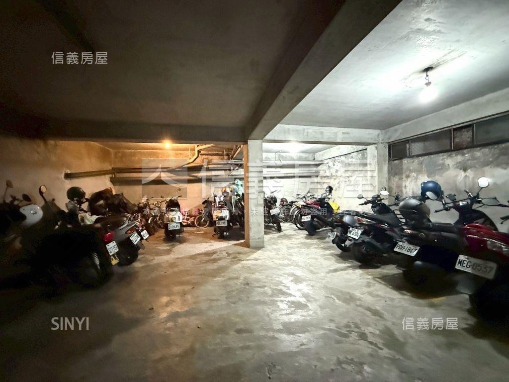 首購首選捷運旁２樓公寓房屋室內格局與周邊環境