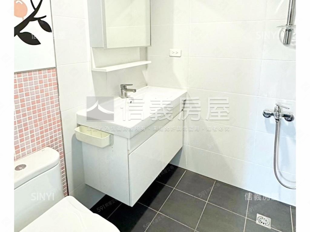 四季．改寬敞２房２衛車位房屋室內格局與周邊環境