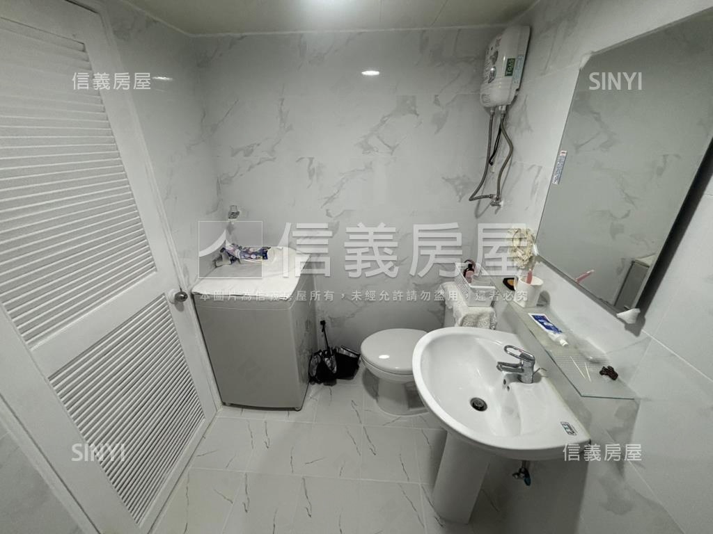 低總價新生北路電梯套房房屋室內格局與周邊環境