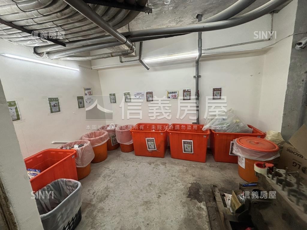 低總價新生北路電梯套房房屋室內格局與周邊環境