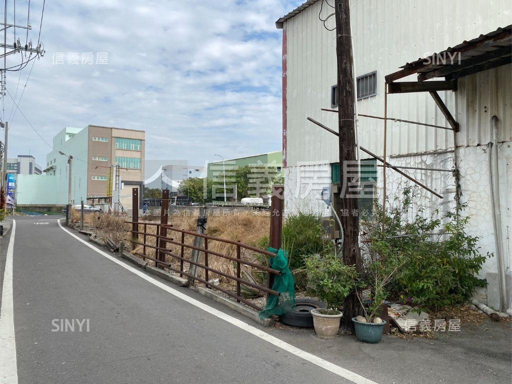 臨路大面寬土地房屋室內格局與周邊環境