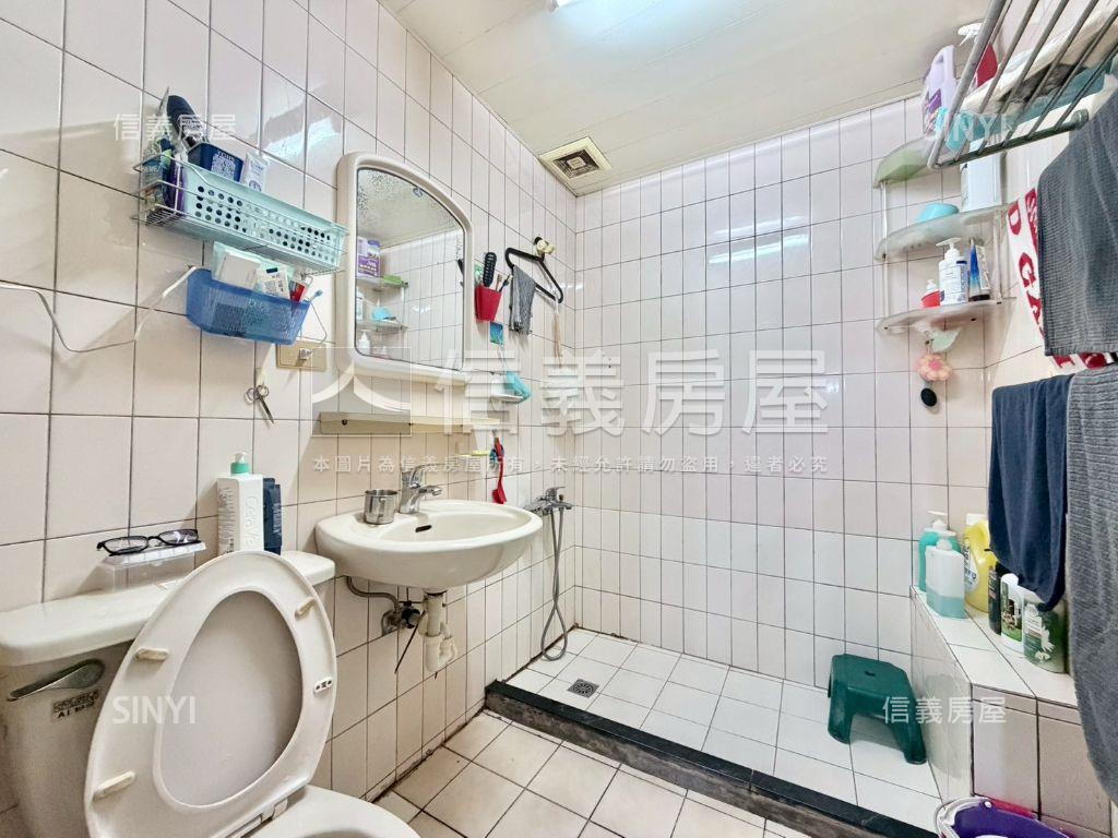 富祥社區免追垃圾車房屋室內格局與周邊環境