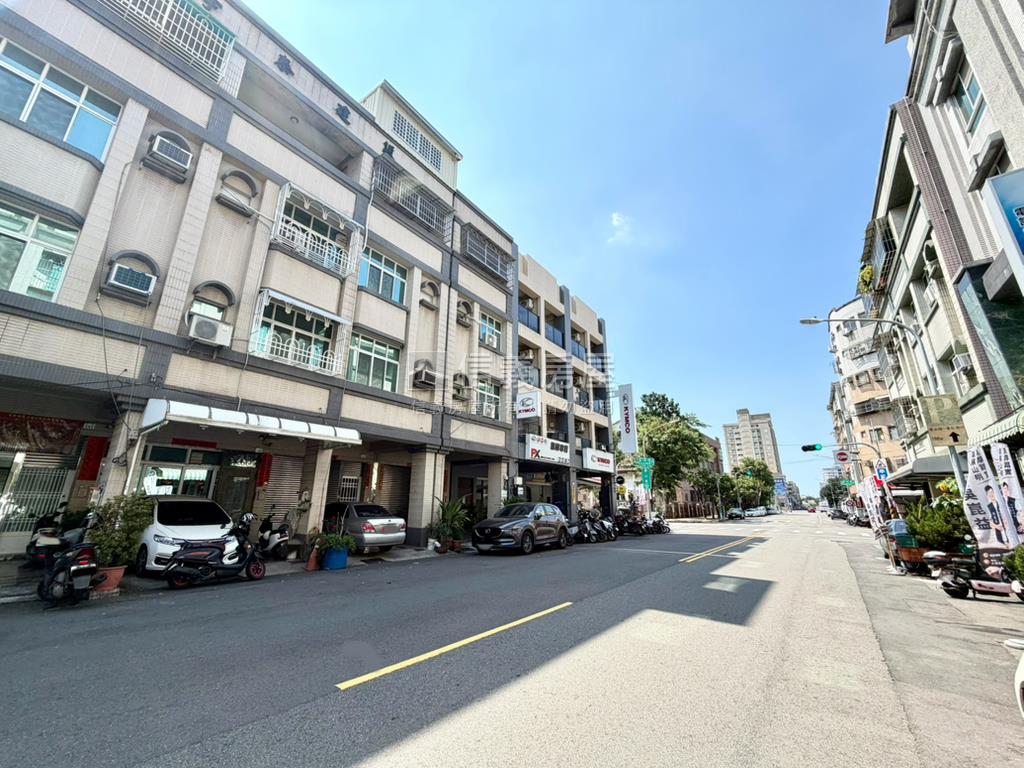 誠售◆正街大地坪金透天房屋室內格局與周邊環境