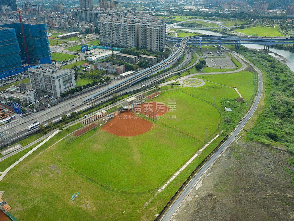 美河市高樓吉品房屋室內格局與周邊環境
