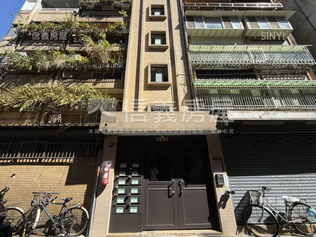 三面採光麗水大戶房屋室內格局與周邊環境