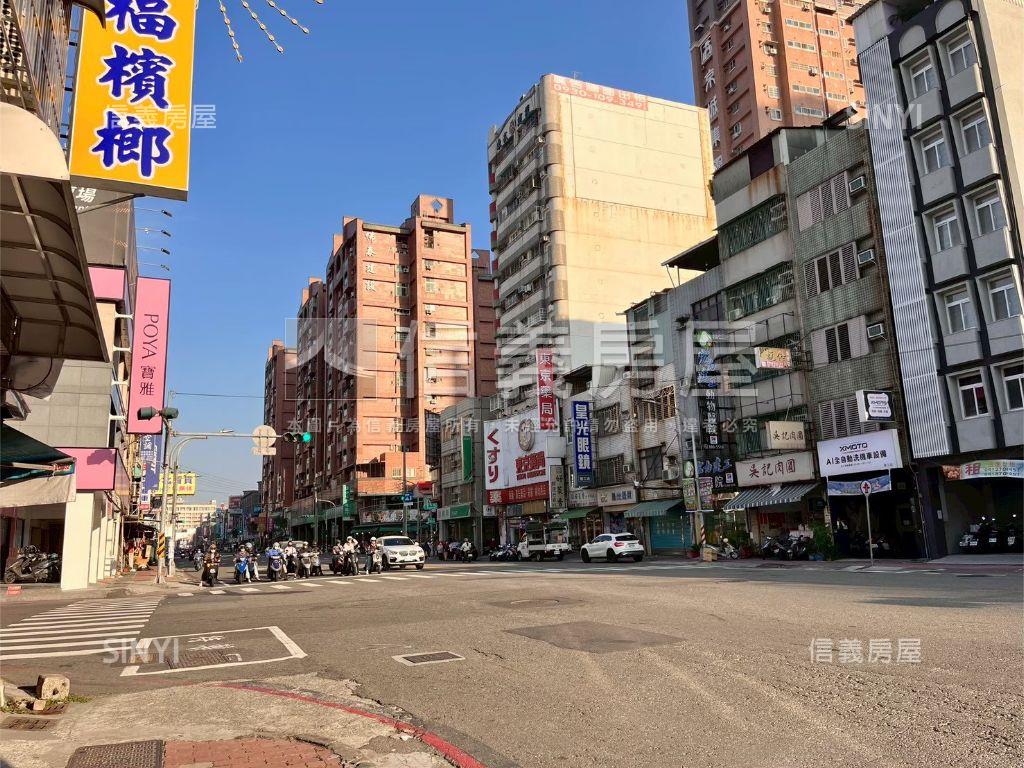 建工正路地點讚的透天店面房屋室內格局與周邊環境