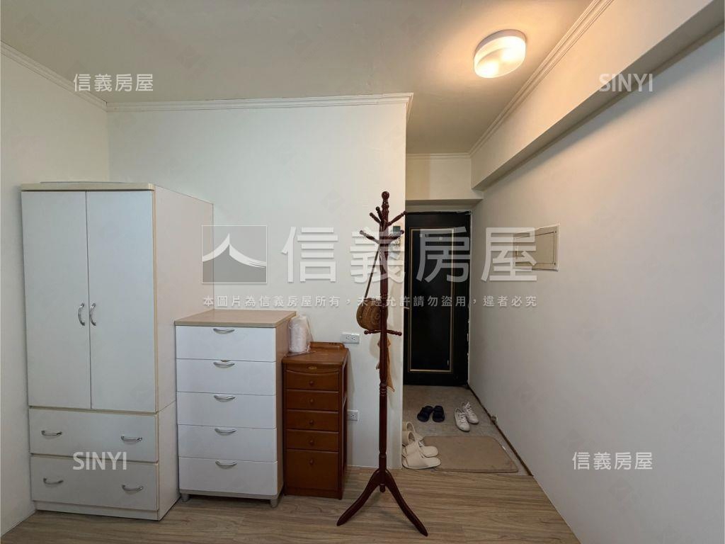 親愛龍邦美美套房房屋室內格局與周邊環境