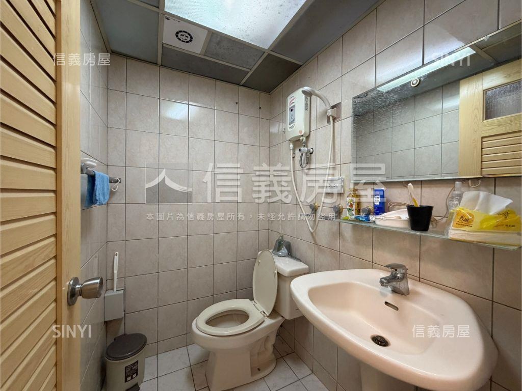 親愛龍邦美美套房房屋室內格局與周邊環境