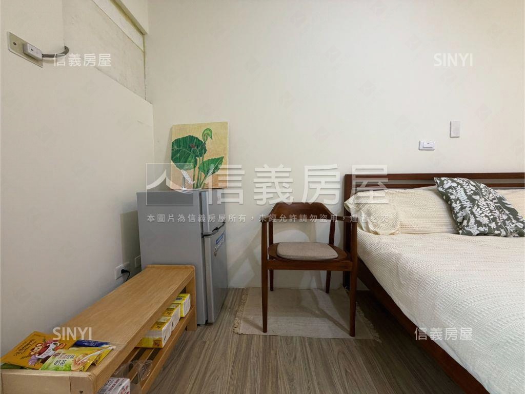 親愛龍邦美美套房房屋室內格局與周邊環境