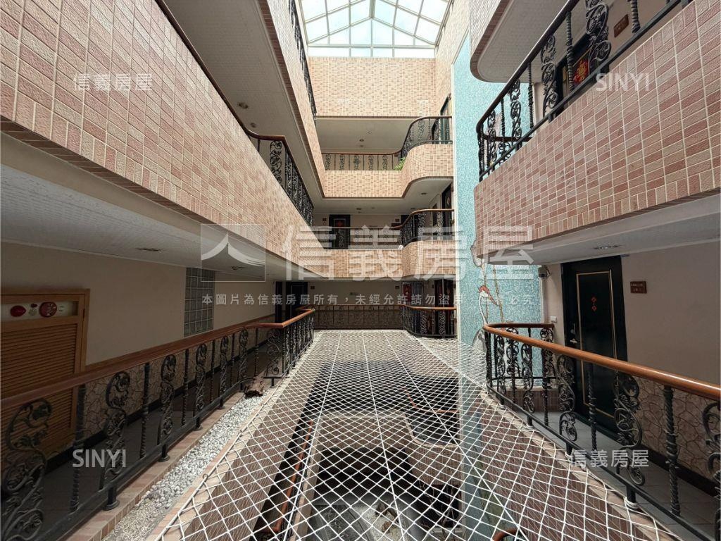 親愛龍邦美美套房房屋室內格局與周邊環境