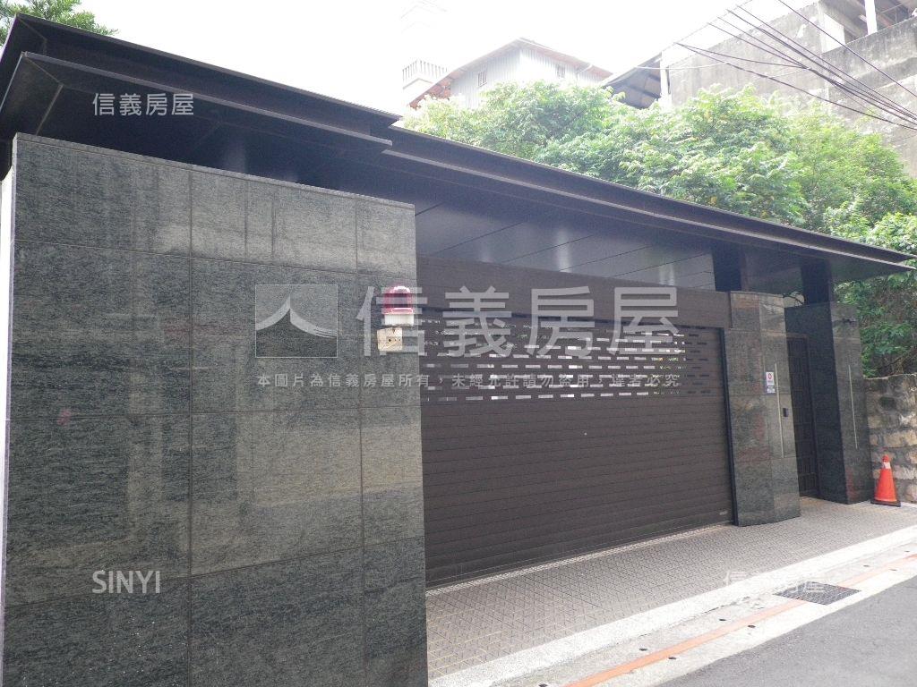 正文林路囍堂車位房屋室內格局與周邊環境
