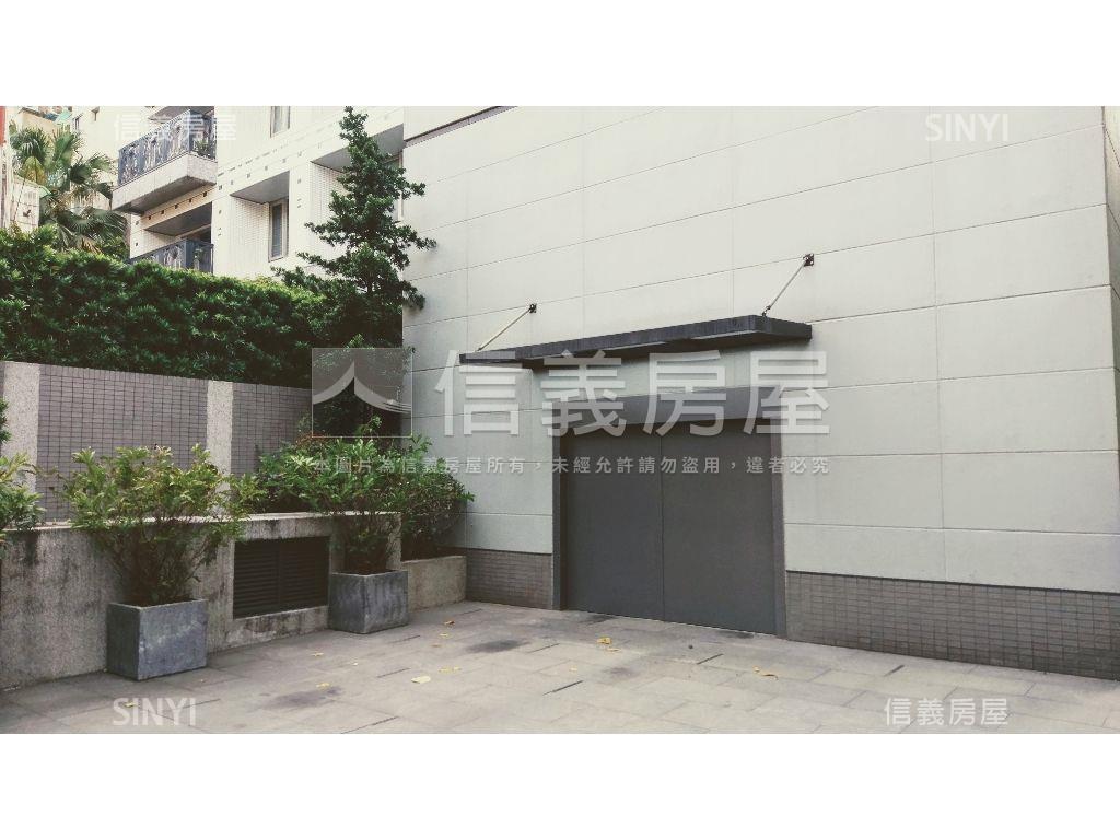 正文林路囍堂車位房屋室內格局與周邊環境