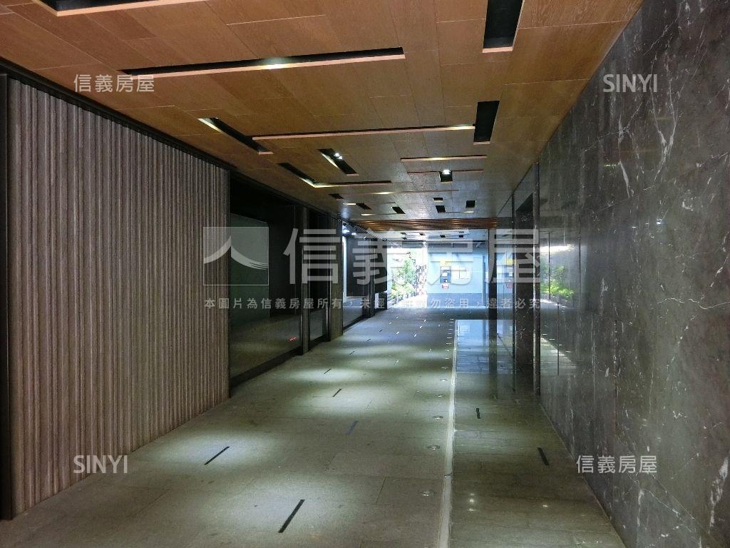 正文林路囍堂車位房屋室內格局與周邊環境