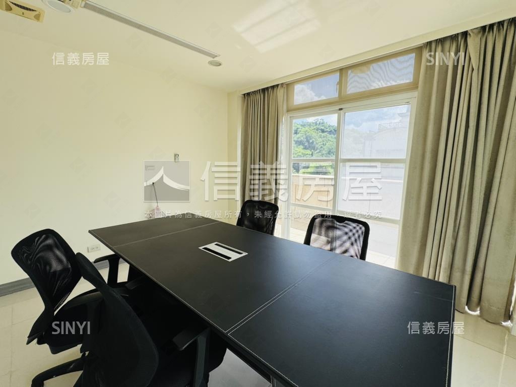香波堡面公園電梯別墅房屋室內格局與周邊環境
