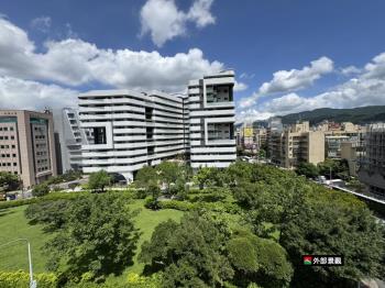 香波堡面公園電梯別墅
