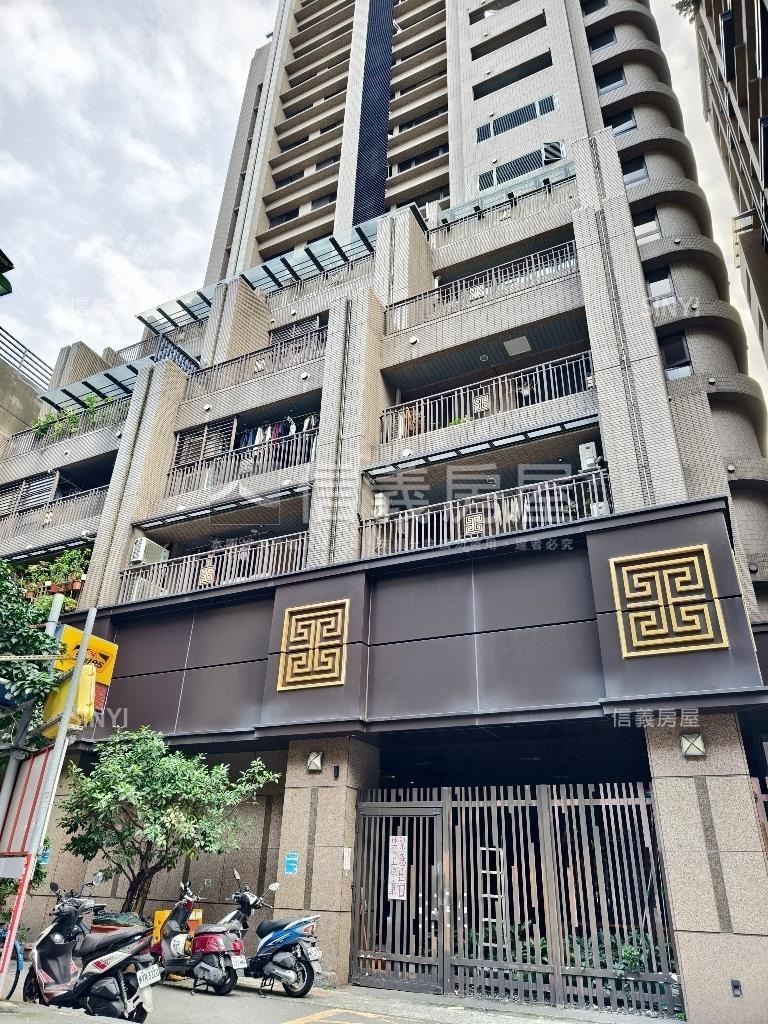 雙捷運西門站明治府附車位房屋室內格局與周邊環境