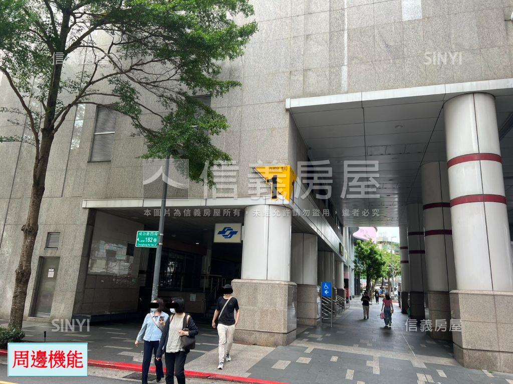 內湖捷運紫陽新苑頂樓戶房屋室內格局與周邊環境