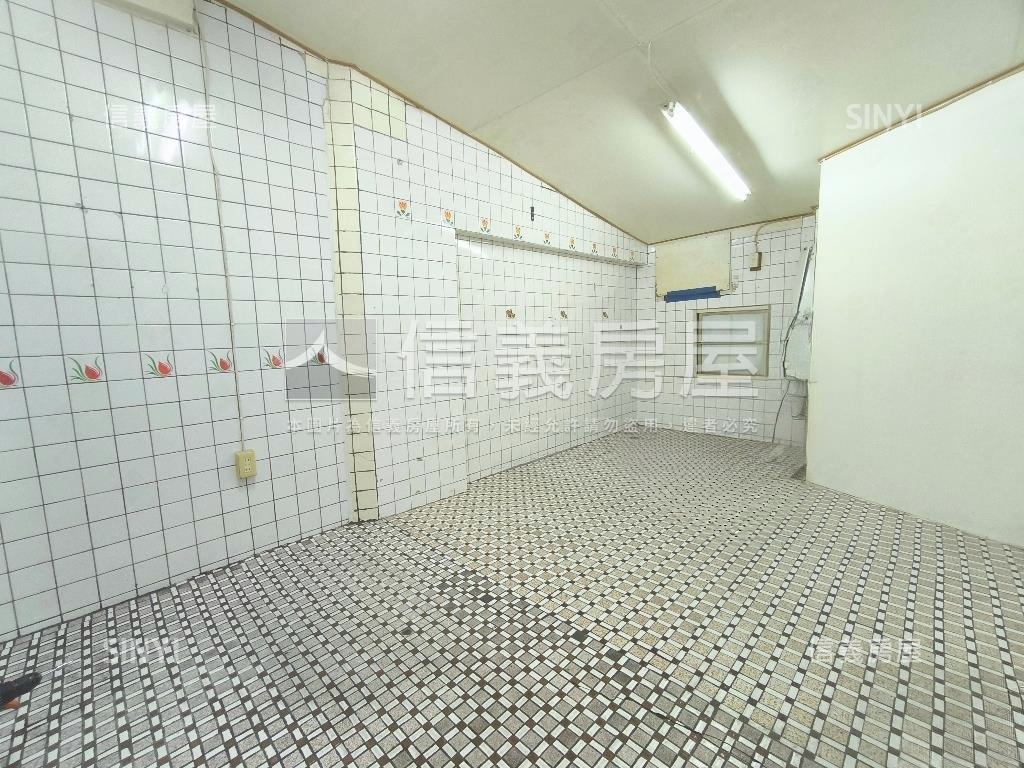 三重永福街上金店面房屋室內格局與周邊環境