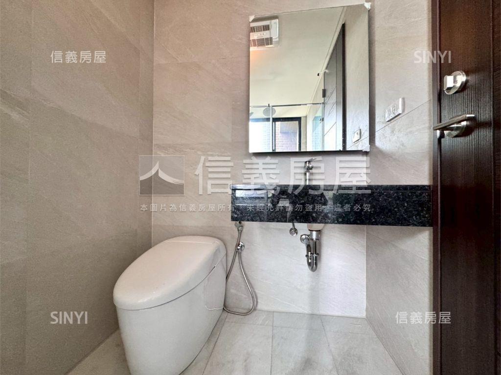 上階綠稀有次頂樓三房雙車房屋室內格局與周邊環境