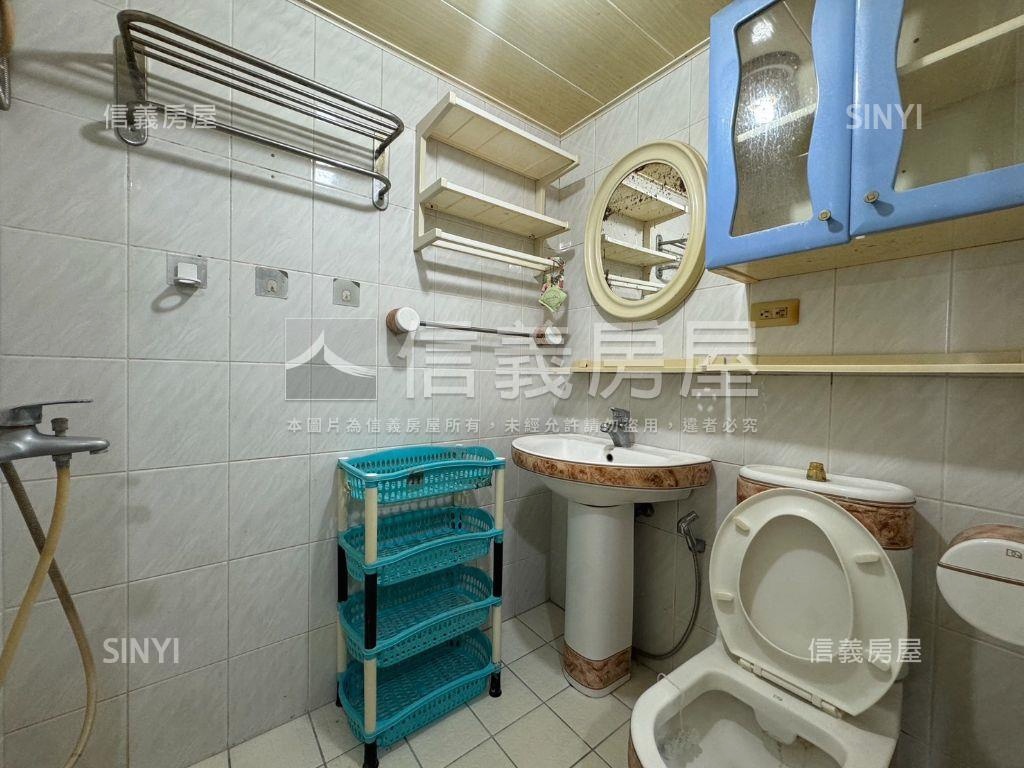 空屋可看！有視野凱撒套房房屋室內格局與周邊環境
