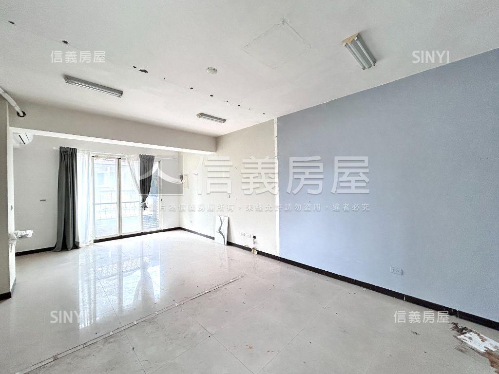 中科商圈角間透店獨立車位房屋室內格局與周邊環境