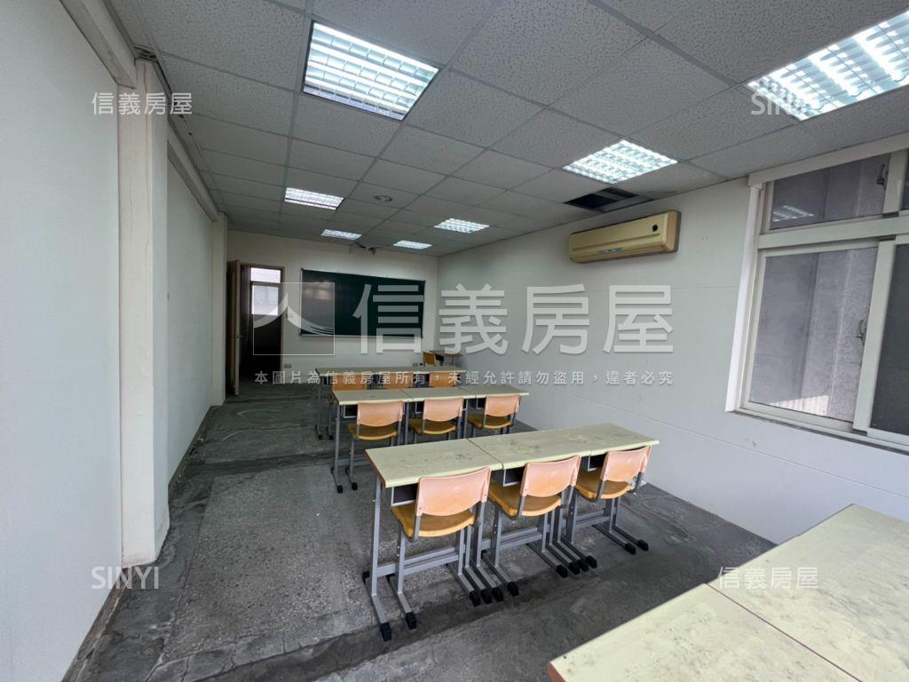 可朔性高大地坪透天房屋室內格局與周邊環境