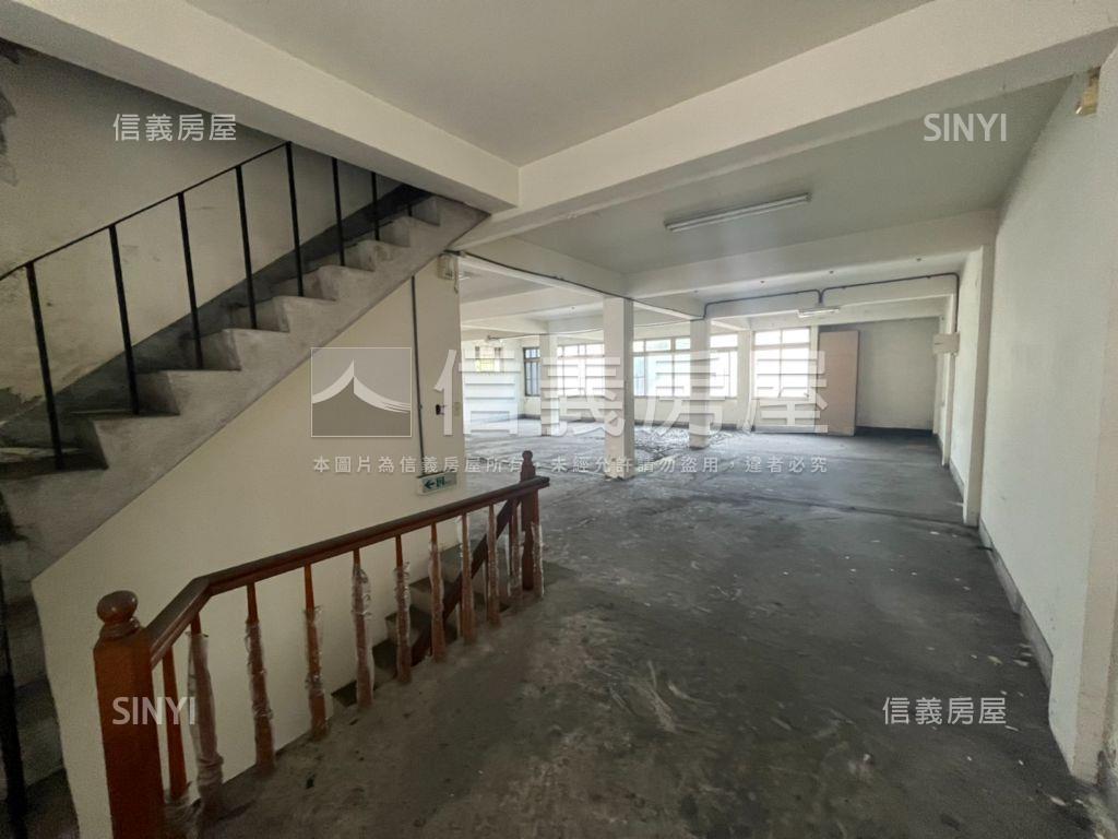 可朔性高大地坪透天房屋室內格局與周邊環境