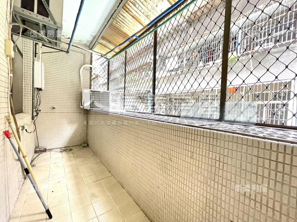 近大坪林捷運裕隆城美二樓房屋室內格局與周邊環境
