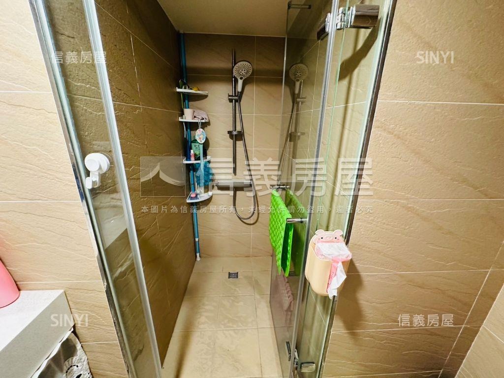 太陽帝國棒棒三房車位房屋室內格局與周邊環境