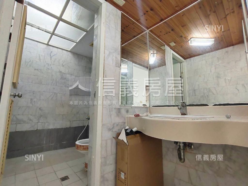 近南紡陽光景觀四房房屋室內格局與周邊環境