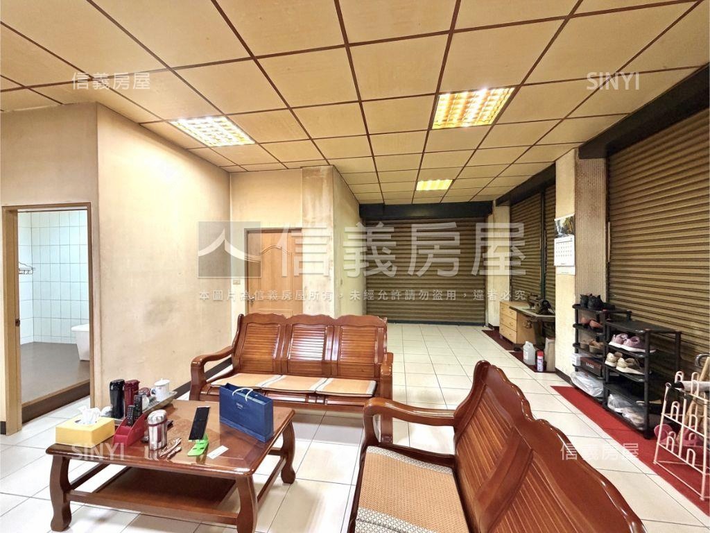 三面採光低總一樓房屋室內格局與周邊環境