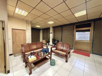 三面採光低總一樓