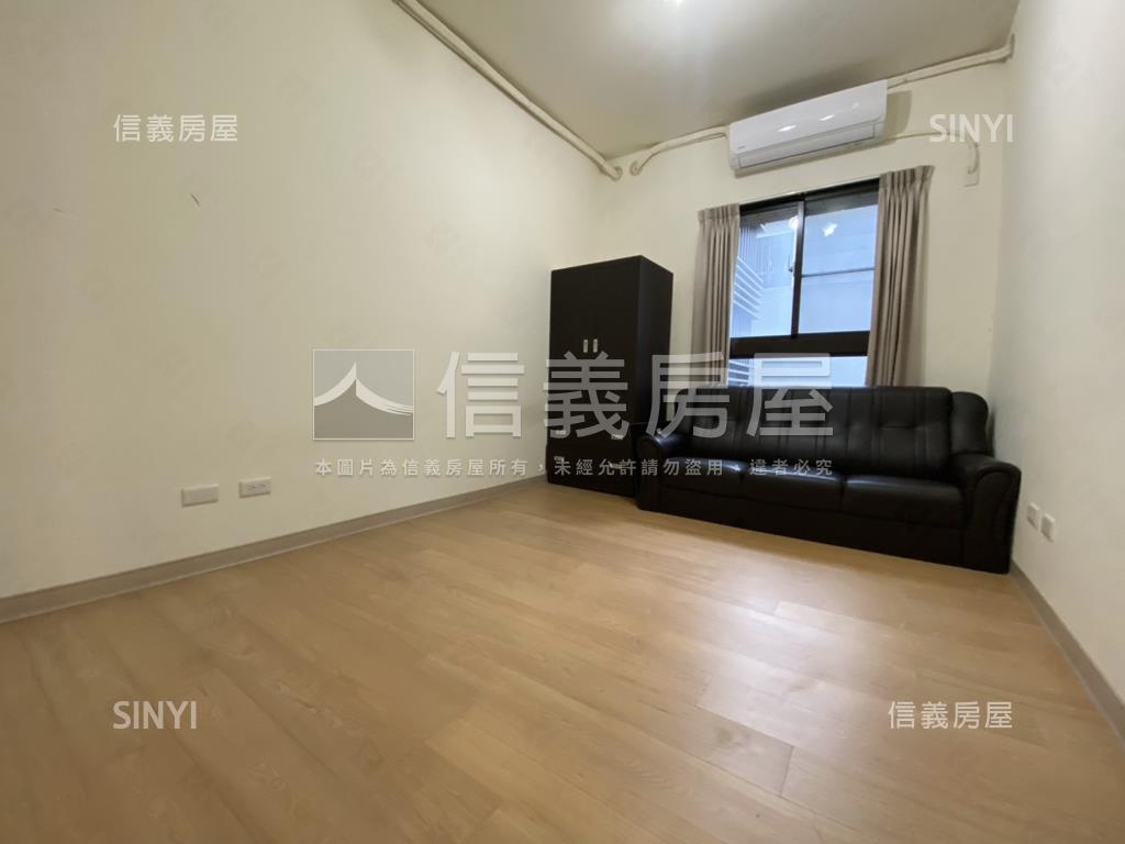 傳世一品苑三房車位房屋室內格局與周邊環境