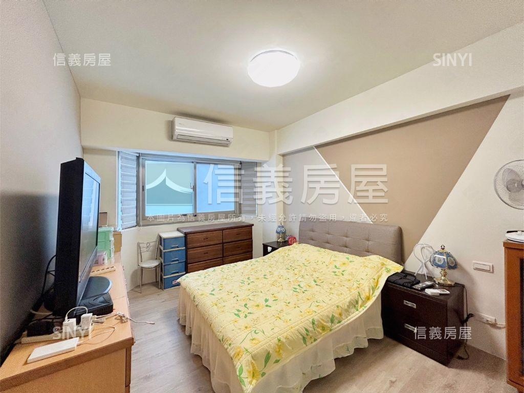 皇凱三房平面車位美裝潢房屋室內格局與周邊環境