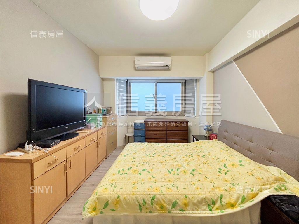 皇凱三房平面車位美裝潢房屋室內格局與周邊環境