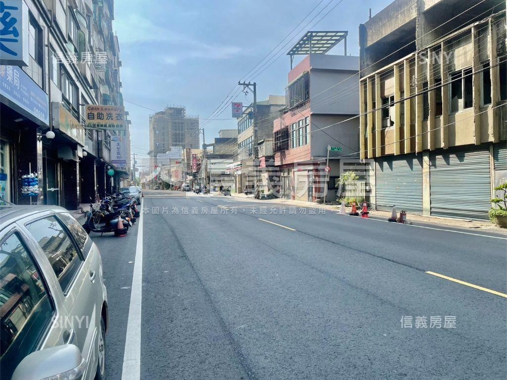 皇凱三房平面車位美裝潢房屋室內格局與周邊環境