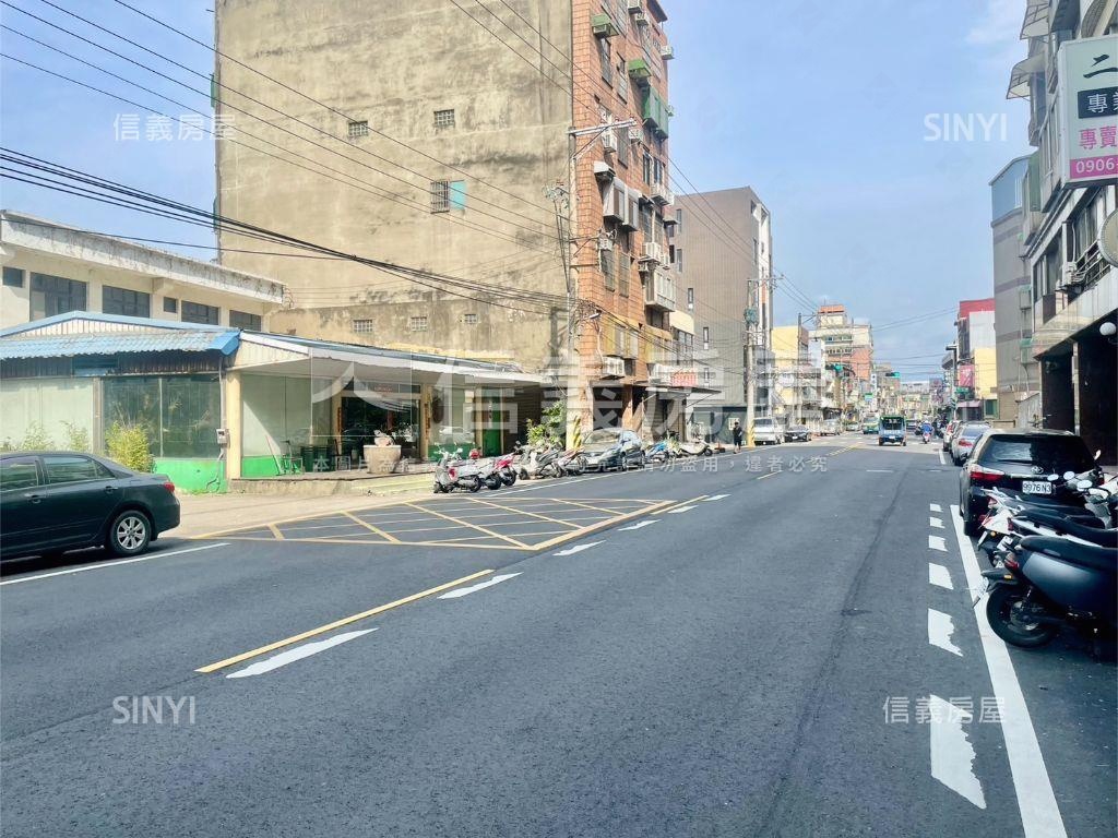 皇凱三房平面車位美裝潢房屋室內格局與周邊環境