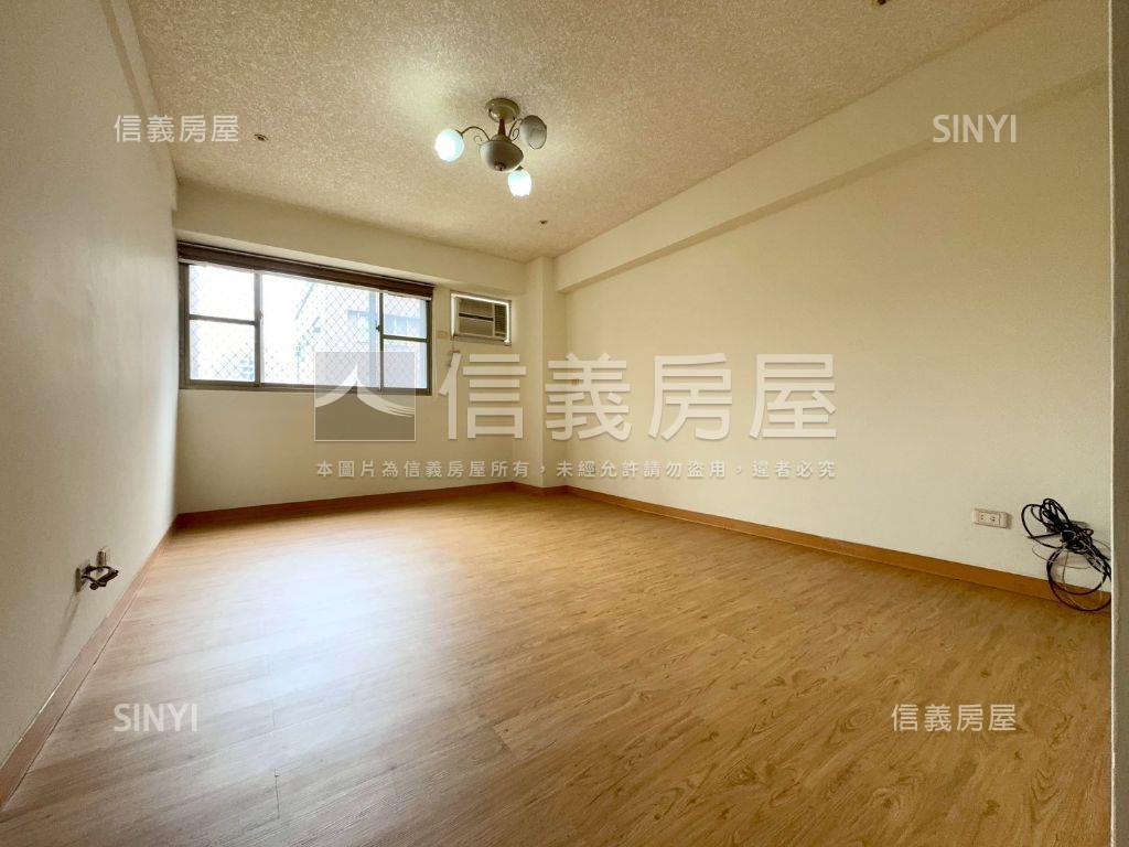 近北屯運動中心三房有車位房屋室內格局與周邊環境