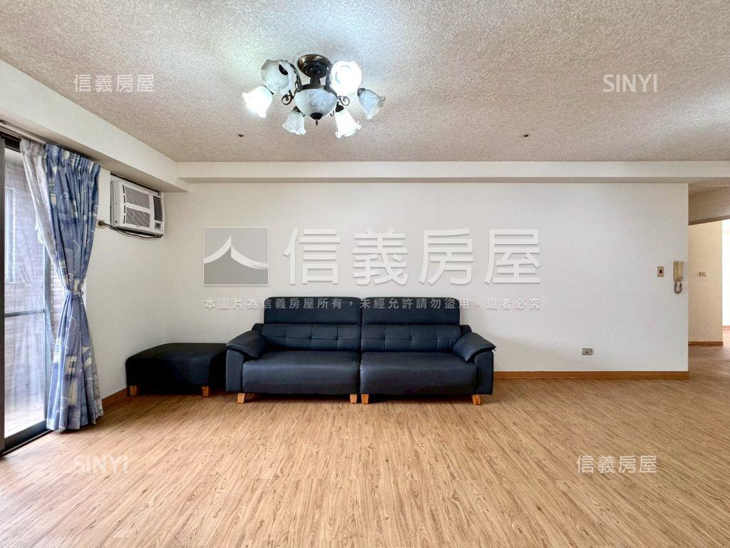 近北屯運動中心三房有車位房屋室內格局與周邊環境