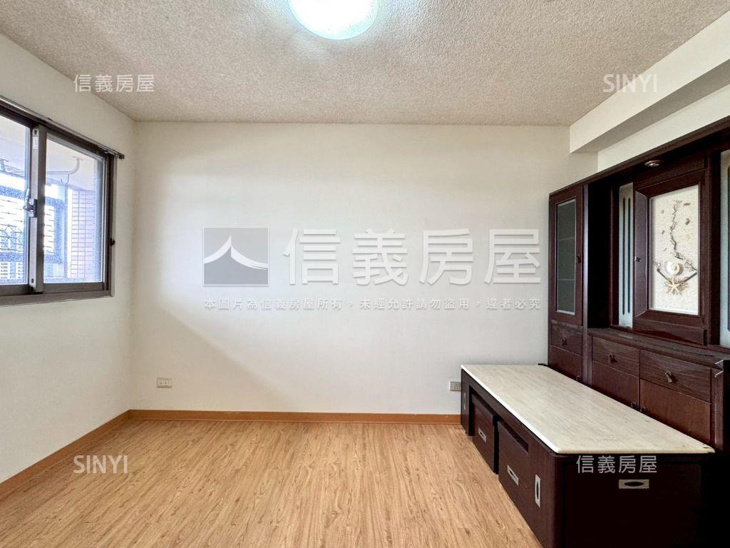 近北屯運動中心三房有車位房屋室內格局與周邊環境