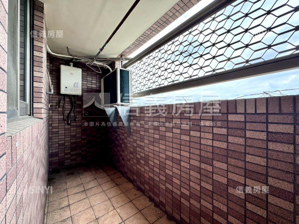 近北屯運動中心三房有車位房屋室內格局與周邊環境