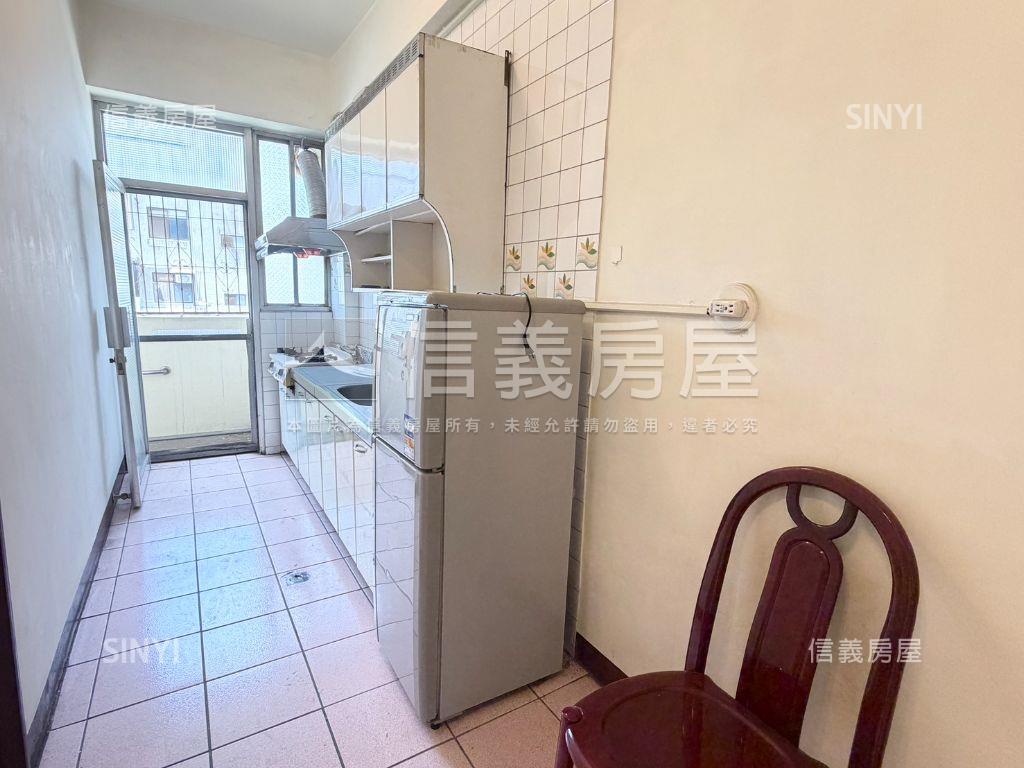 第三市場低總價３房美寓房屋室內格局與周邊環境