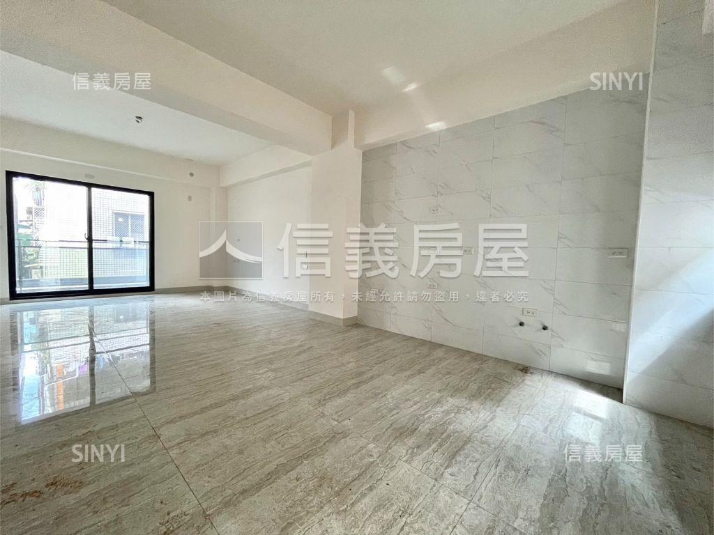 近南台南副都心全新雙車墅房屋室內格局與周邊環境