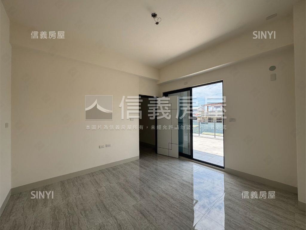 近南台南副都心全新雙車墅房屋室內格局與周邊環境