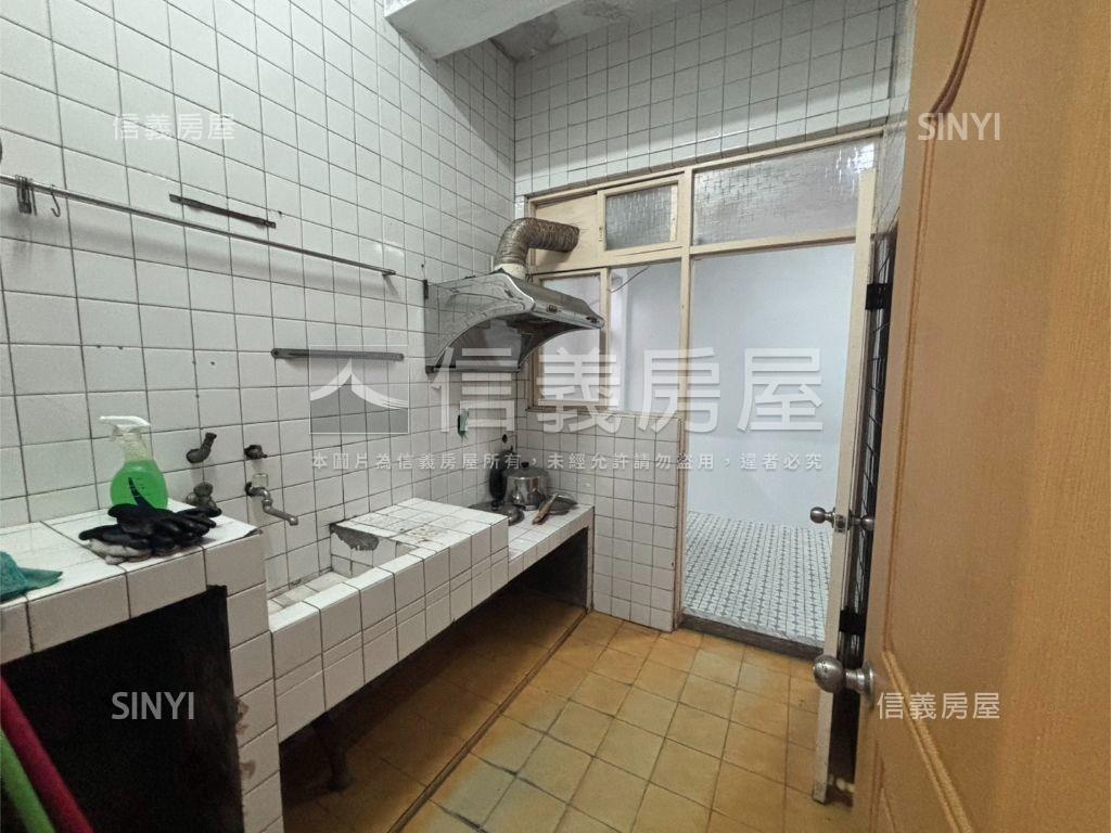 稀有傳家靜巷一樓房屋室內格局與周邊環境