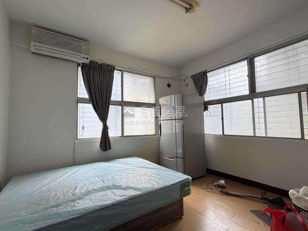 成大育樂商圈邊間收租寓房屋室內格局與周邊環境