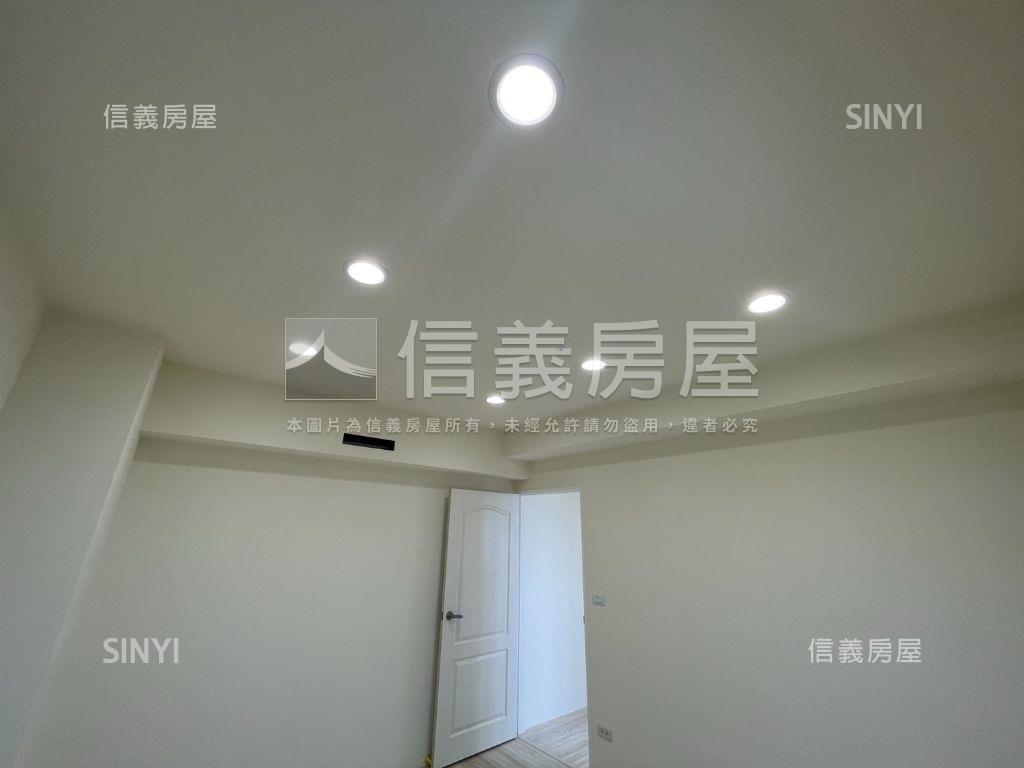 中壢精美三房兩衛平面車位房屋室內格局與周邊環境